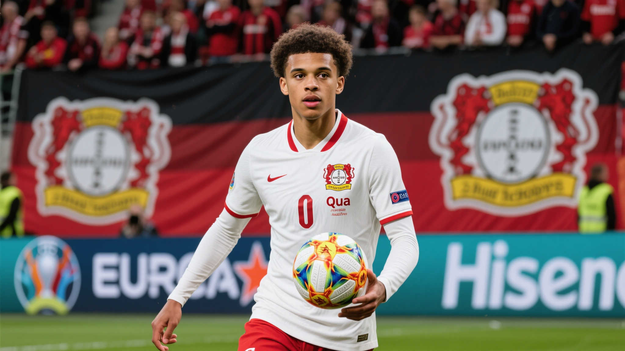 踢球者：药厂体育总监亲临欧青赛，锁定夸迪奥拉